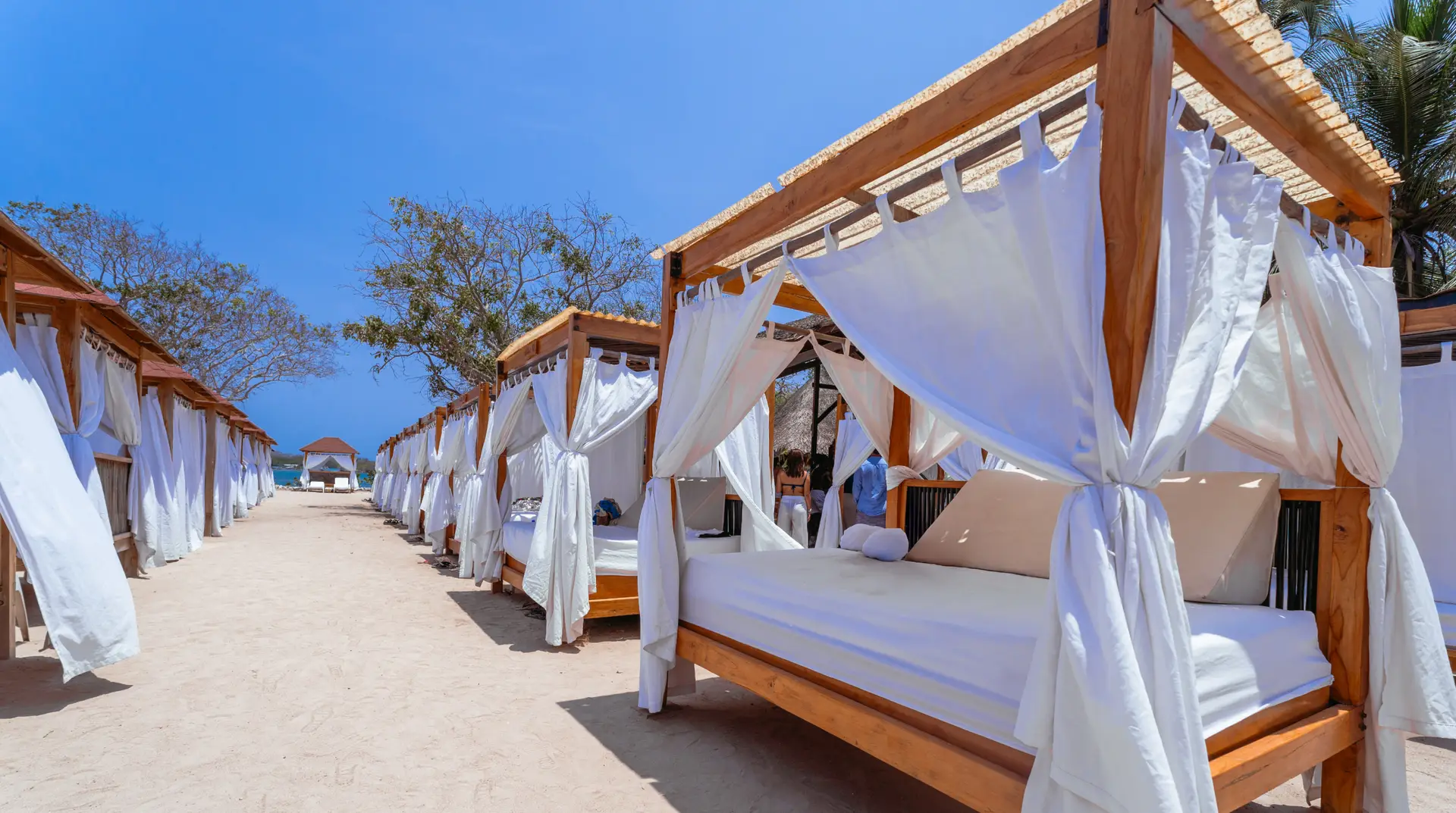 Bora Bora Beach Club – Lujo, Ritmo y Playa en el Archipiélago del Rosario - Image 4