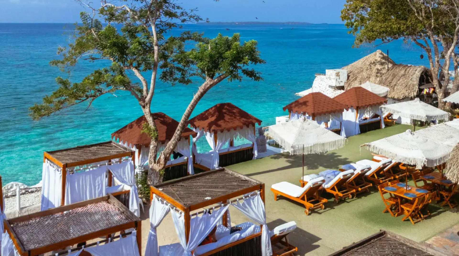 Bora Bora Beach Club – Lujo, Ritmo y Playa en el Archipiélago del Rosario - Image 5