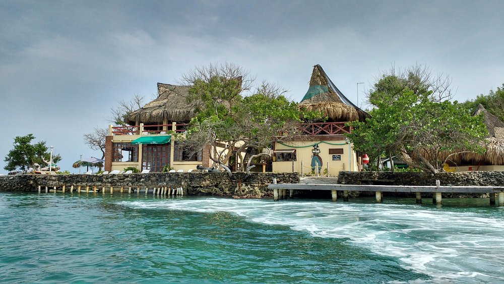 Isla del Pirata – Pasadía Premium en el Corazón del Caribe - Image 5